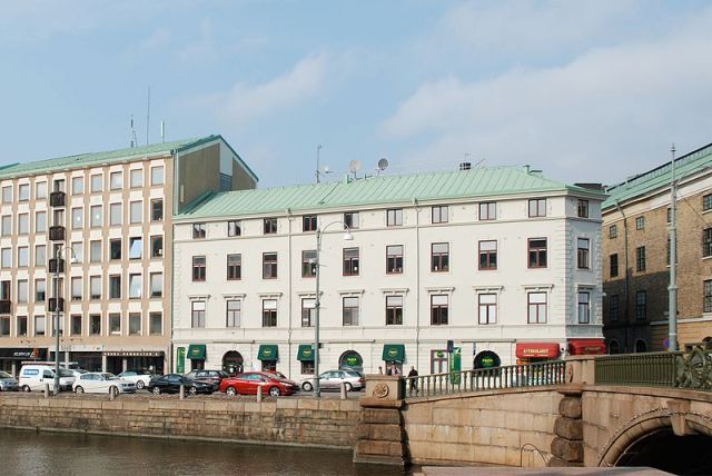 Norra Hamngatan 10, Radheska huset, Johan Eberhart Carlberg. Foto från Wikimedia Commons.