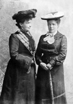 Selma och Sophie år 1894.