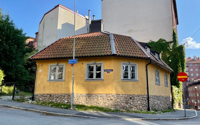 Jaktslottet i eftermiddagssol hösten 2024. Foto: Eskil Malmberg.